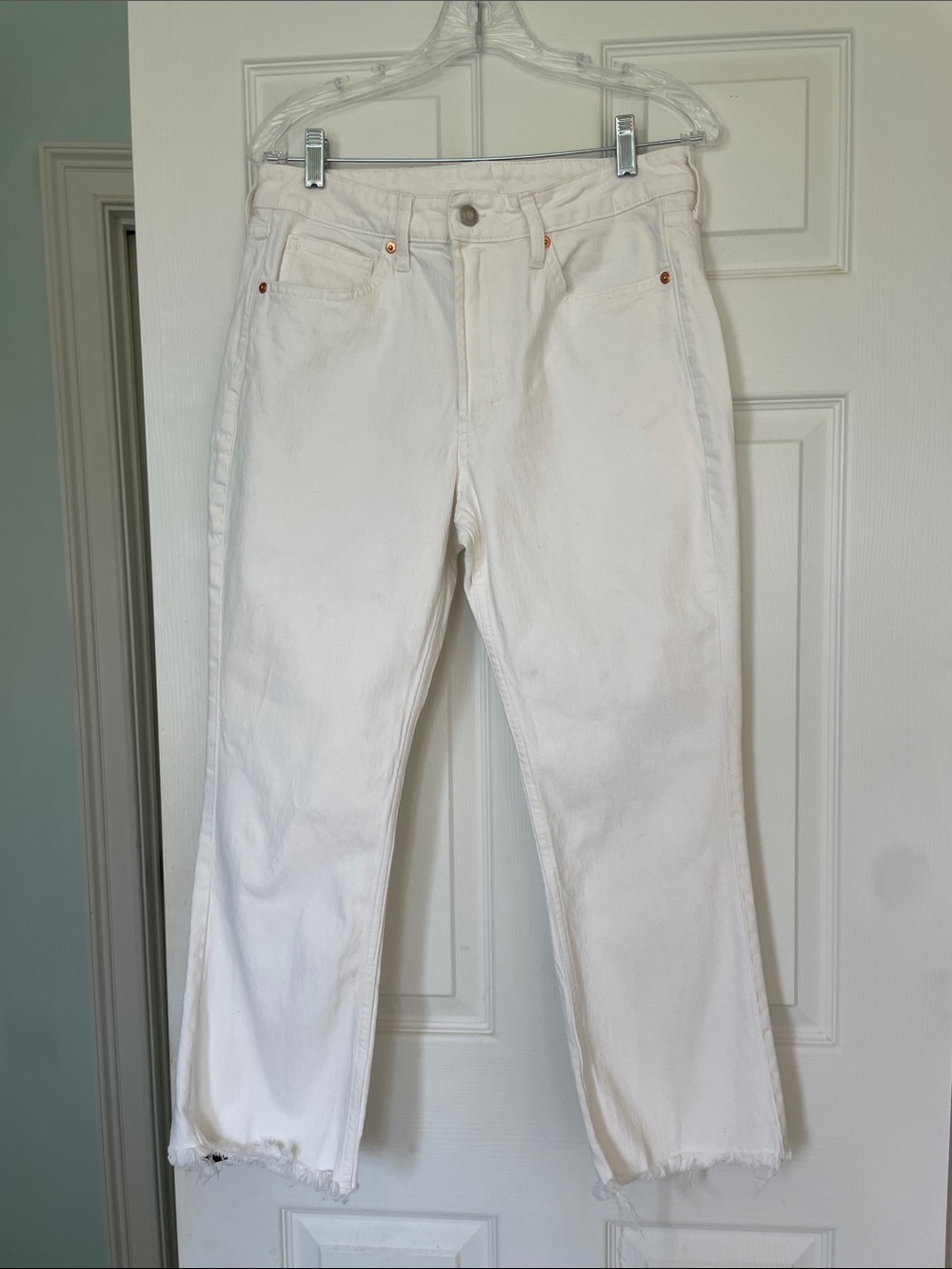 H&M White Cropped Ankle Jeans